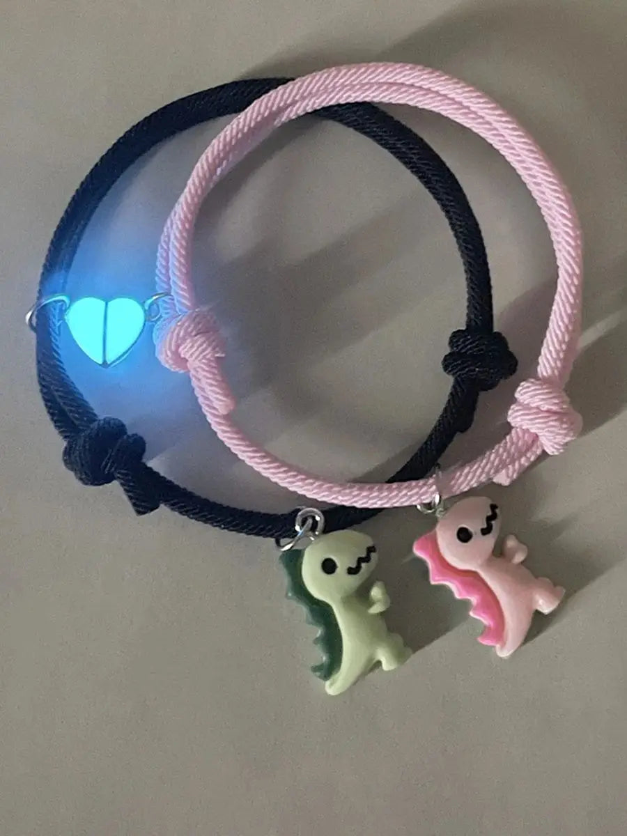 Kit 2 Pulseiras de Casal Fofo + Brilha no Escuro ✨