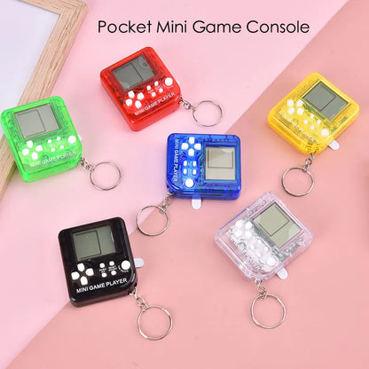 Mini Console Portátil Retrô com 26 Jogos – Chaveiro Game Clássico de Bolso
